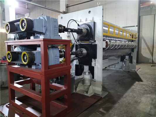 Tela não tecida automática de 6000mm que faz a máquina