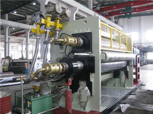 Uma máquina de gravação do rolo de panos de tabela 6000mm do motor